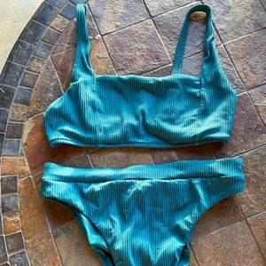 Rhythm Chiquite Underwire Top (M) and Rib High Leg Bikini Bottom (L)